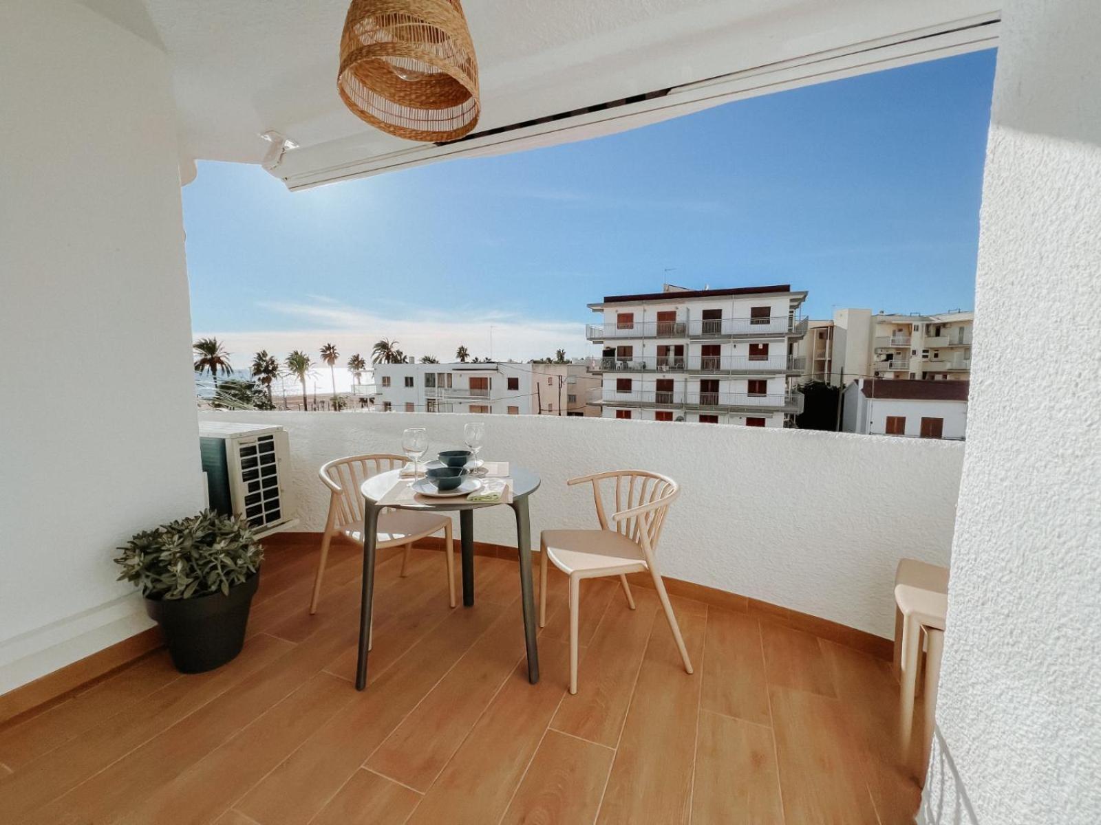 Femina Blue Apartment Cambrils Ngoại thất bức ảnh