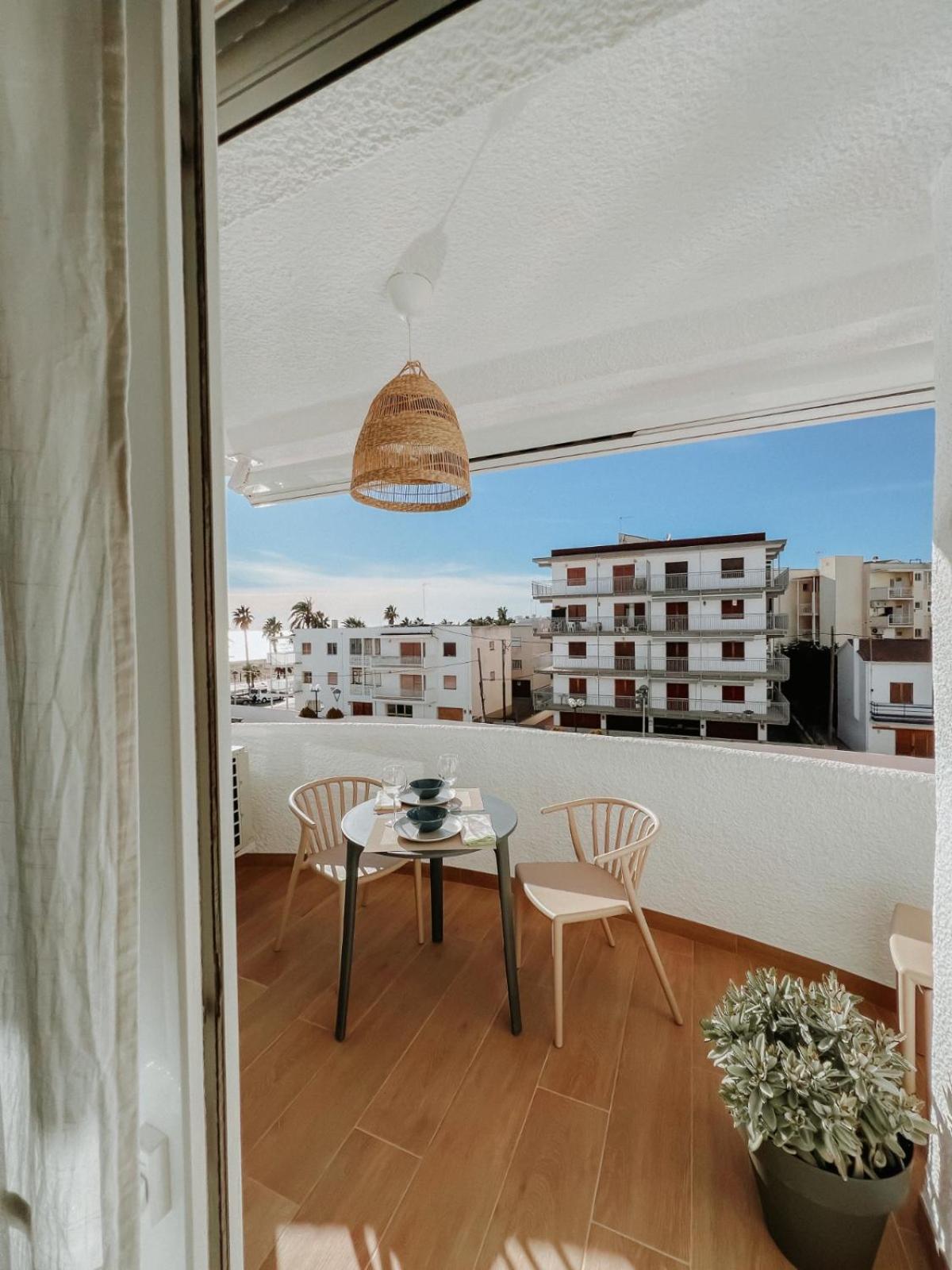 Femina Blue Apartment Cambrils Ngoại thất bức ảnh